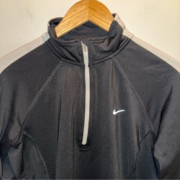 Nike Dri-Fit Running Black Quarter Zip Pullover Women’s Size Large - Picture 2 of 8